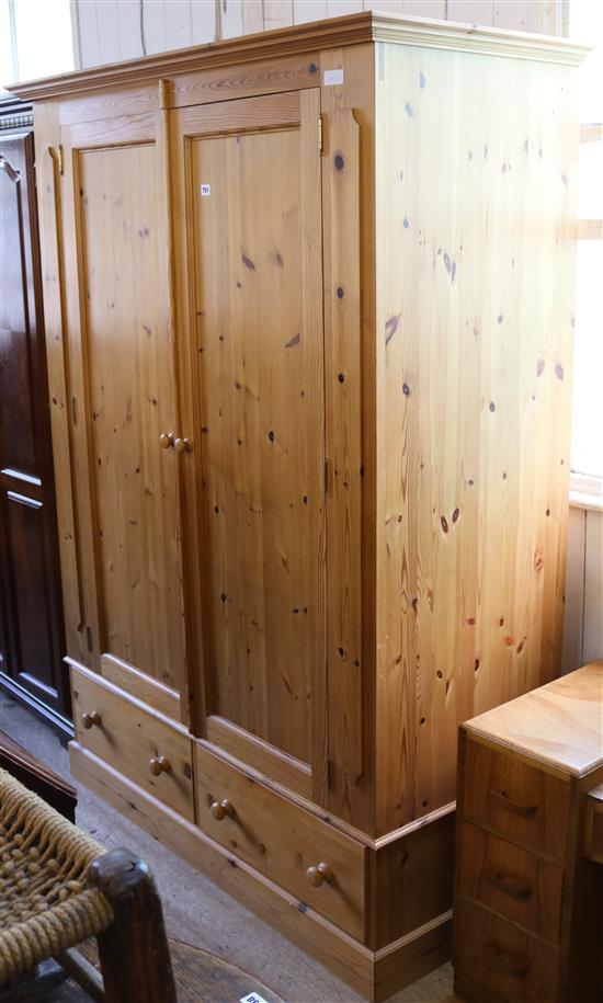 Pine double wardrobe